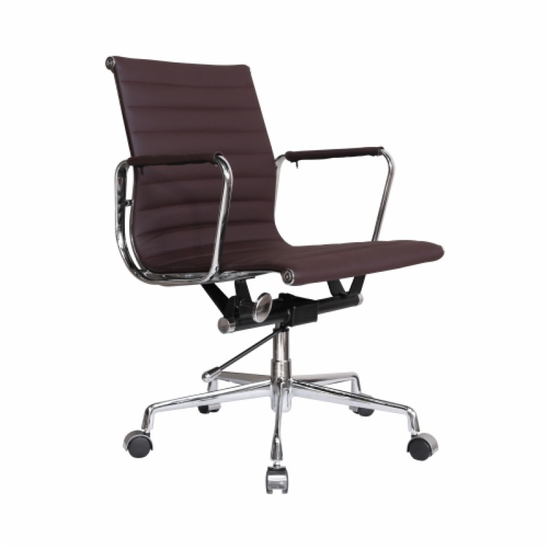 Eames Style EA117 Alu­mini­um Chair with cas­tors and arms