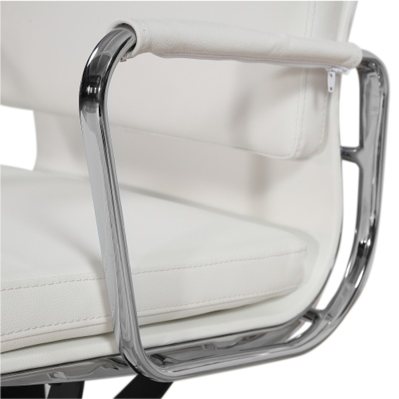 Eames Style EA 217 repli­ca office chair