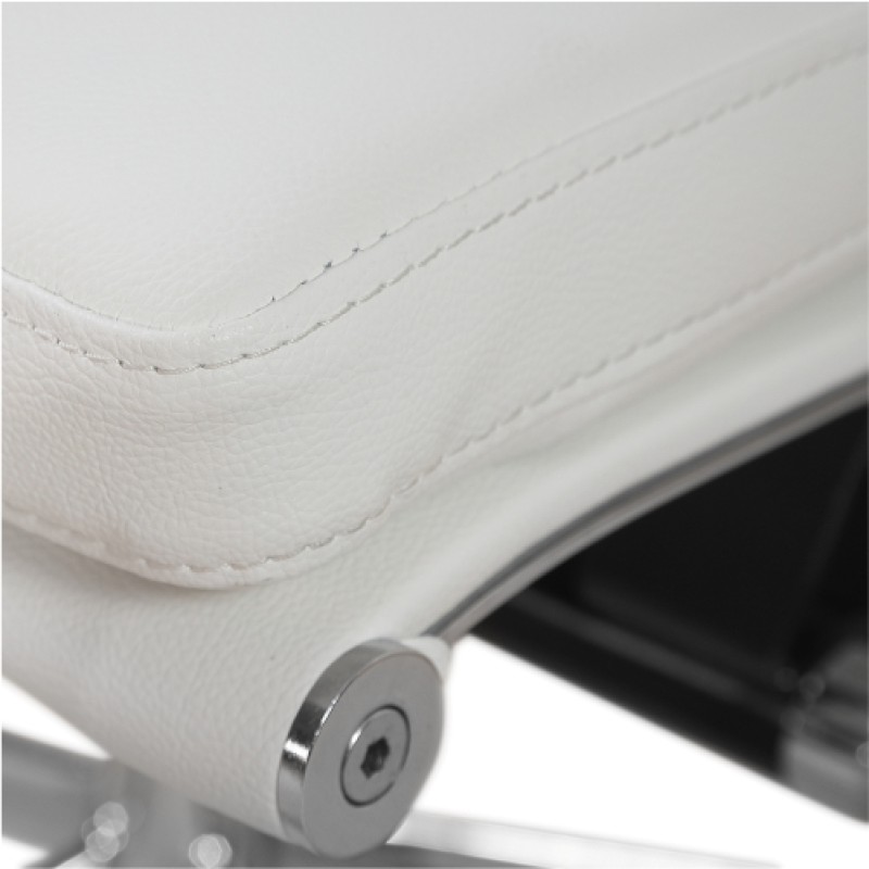 Eames Style EA 217 repli­ca office chair