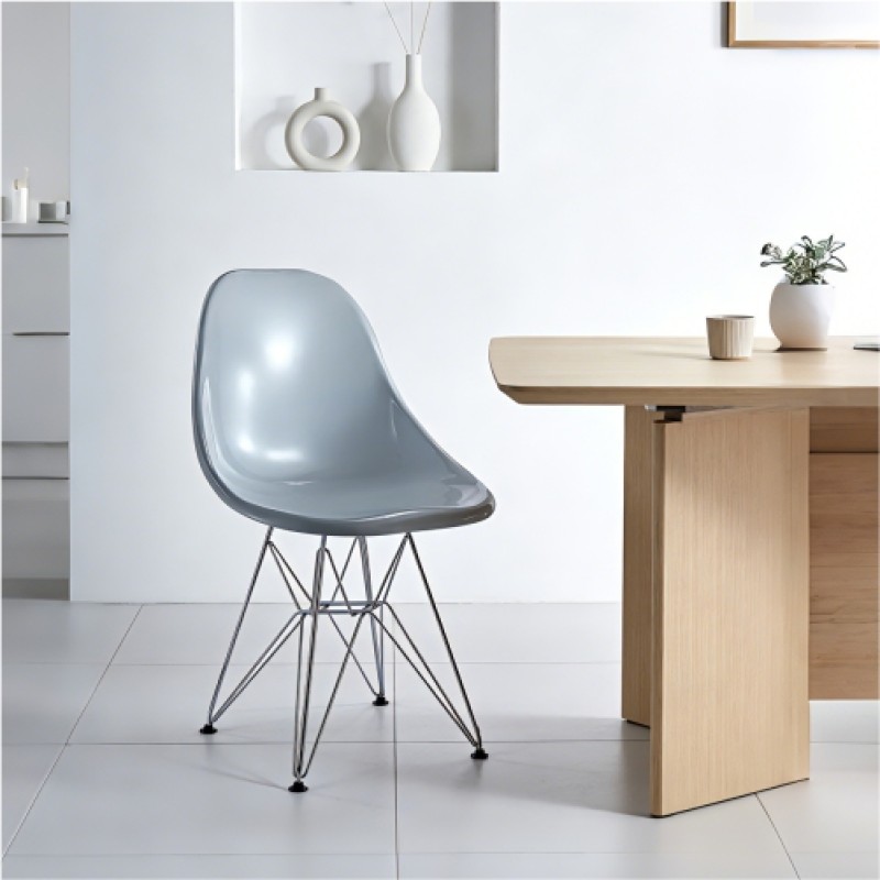 Eames Molded Plastic Side Chair(Iron Base)